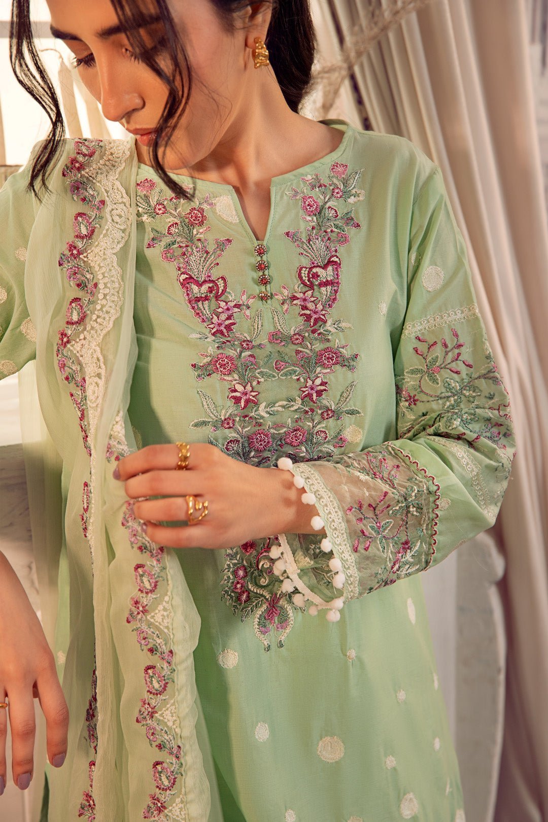 3pc Lawn With Embroidered Chiffon - NV01D06-S - NOOSH